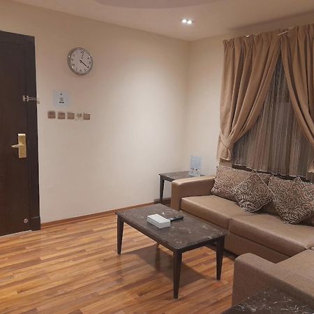 Aswar Hotel Suites Эль-Хубар Экстерьер фото