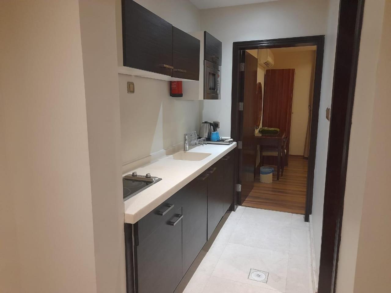 Aswar Hotel Suites Эль-Хубар Экстерьер фото