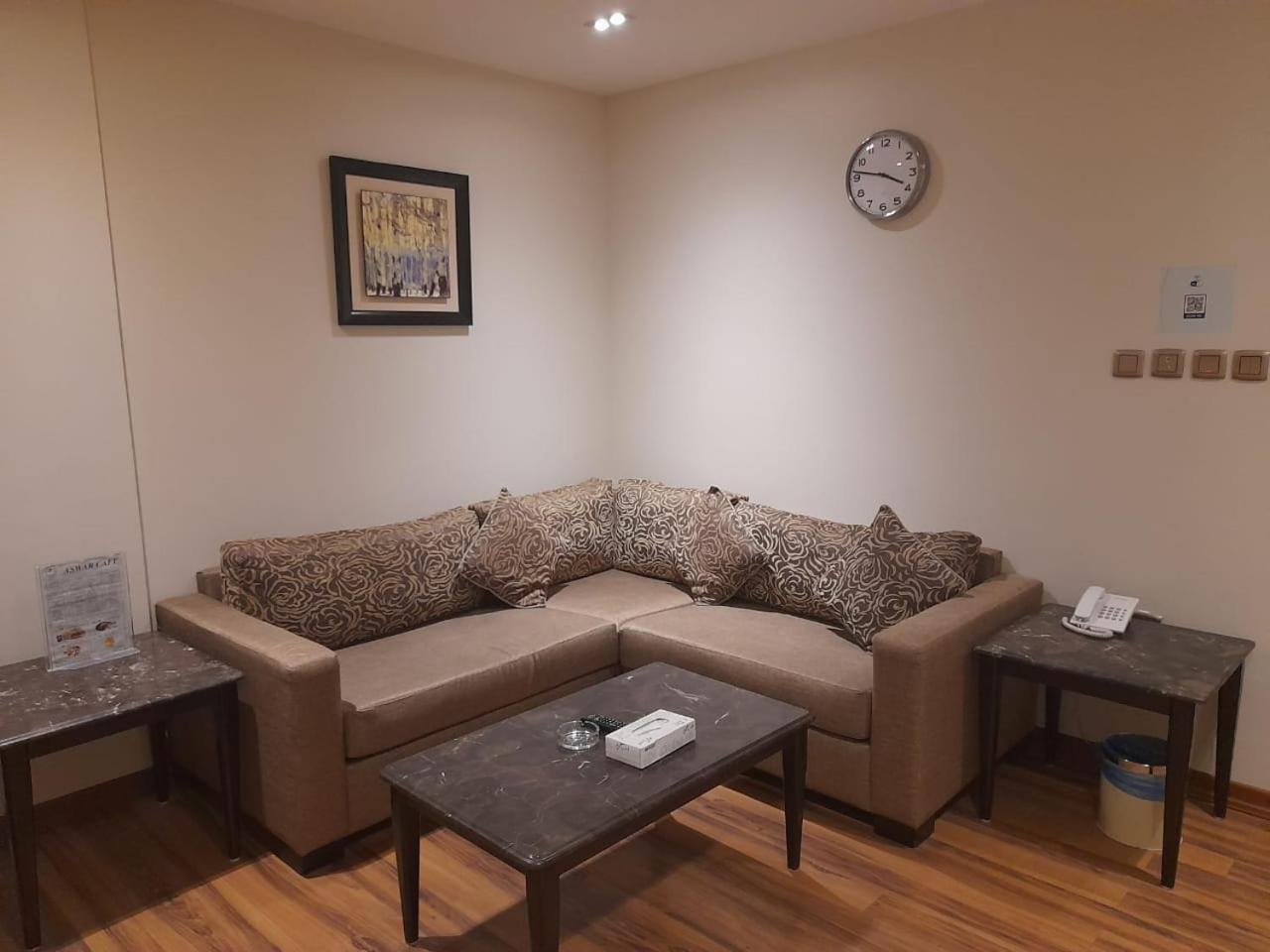 Aswar Hotel Suites Эль-Хубар Экстерьер фото